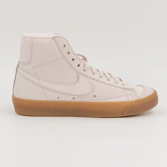 nike wmns blazer mid prm